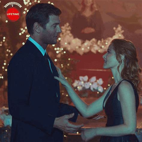 intimate kiss gif|Love Romance gifs